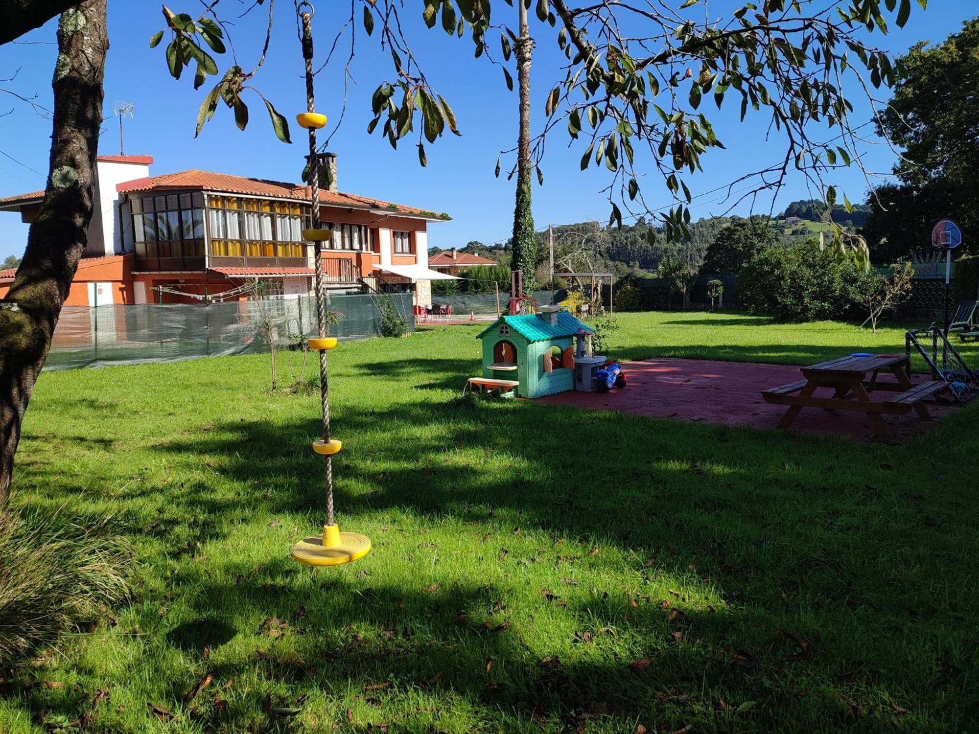 Villa Family House Gijón Exterior foto
